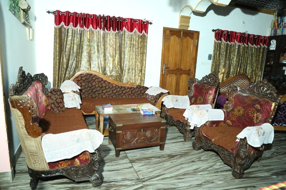Dream Catcher Home Stay Kochi Bagian luar foto
