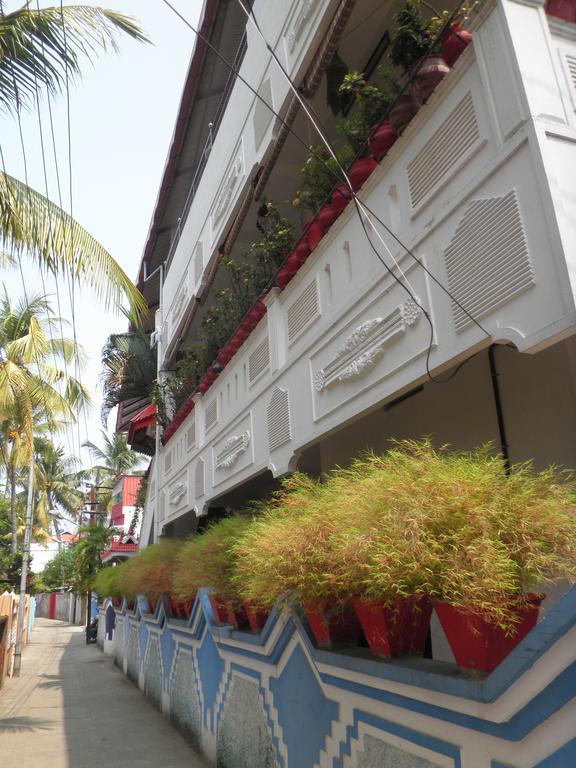 Dream Catcher Home Stay Kochi Bagian luar foto