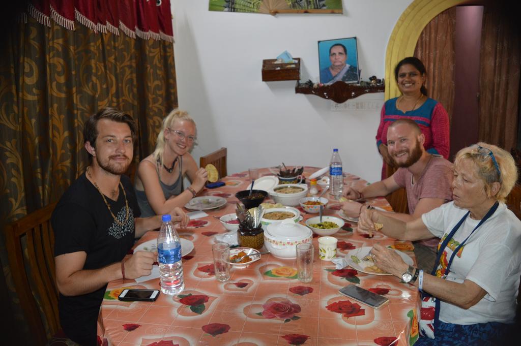 Dream Catcher Home Stay Kochi Bagian luar foto