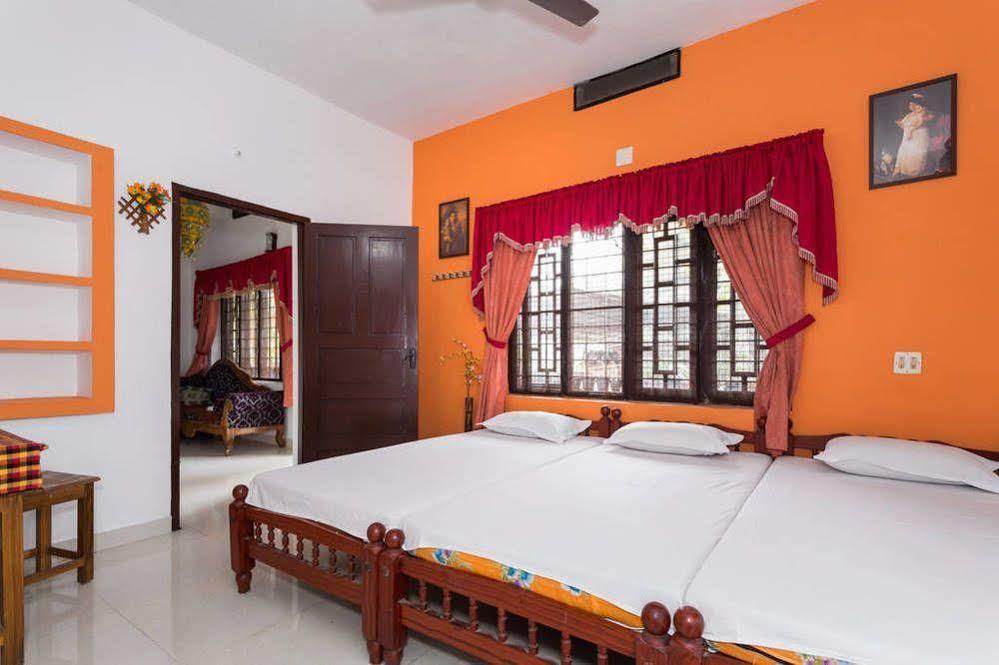 Dream Catcher Home Stay Kochi Bagian luar foto