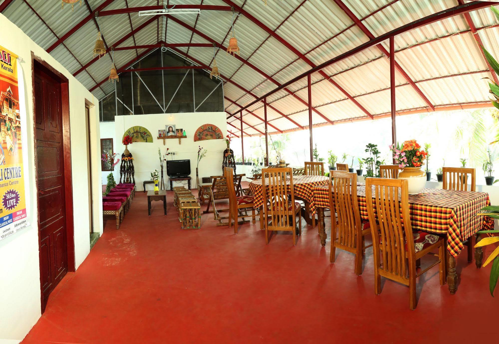 Dream Catcher Home Stay Kochi Bagian luar foto