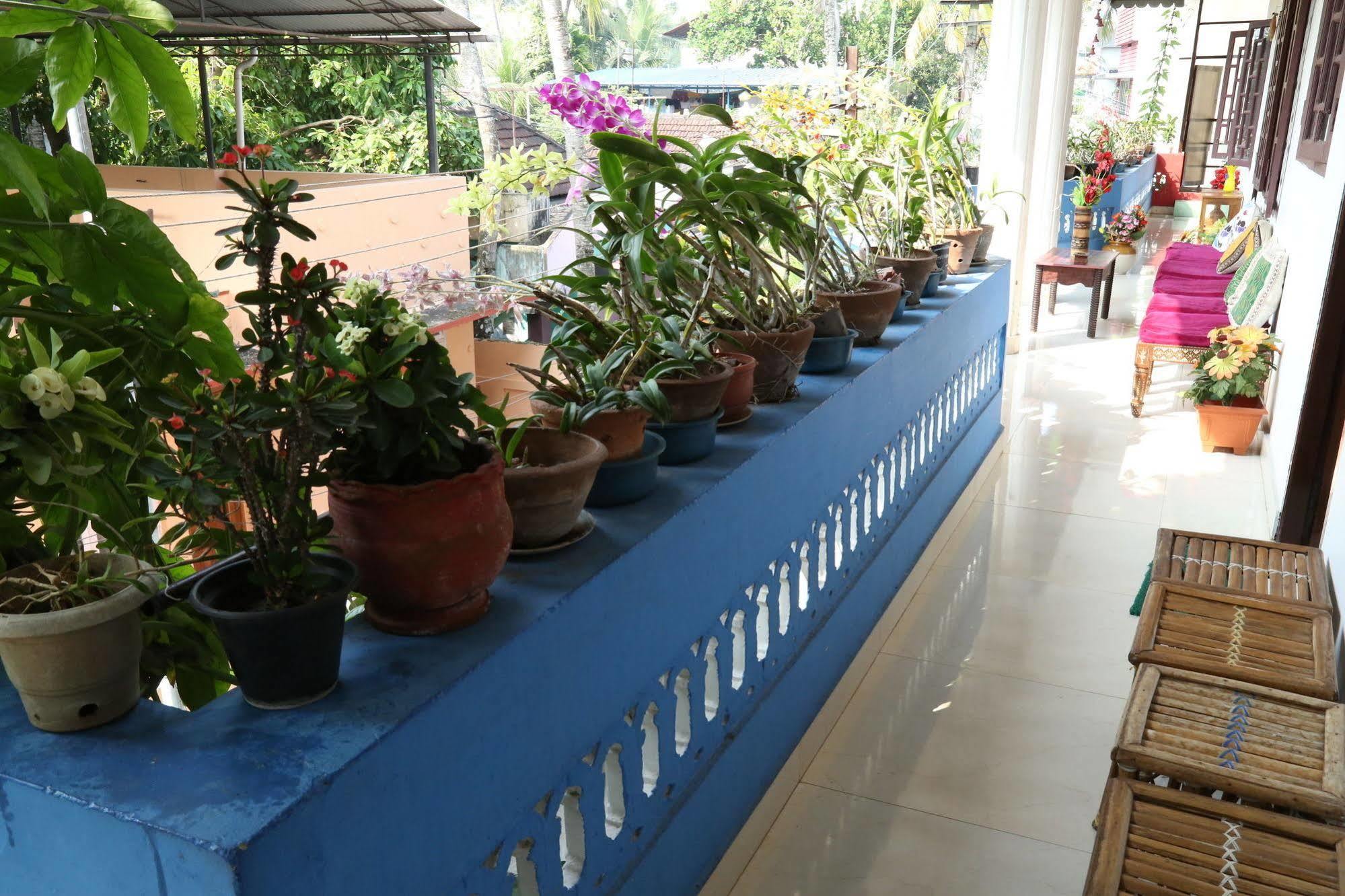Dream Catcher Home Stay Kochi Bagian luar foto